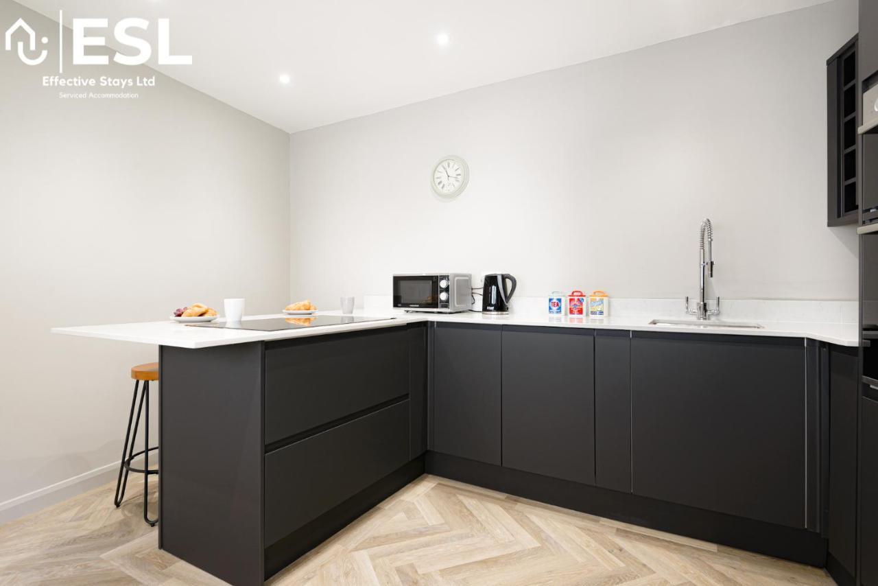 Comfy Modern 2 Bedroom Duplex Apartment With Sun Terrace Shrewsbury Exterior photo