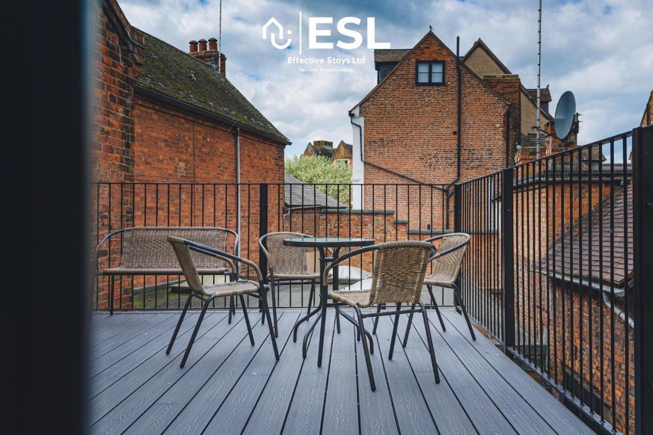 Comfy Modern 2 Bedroom Duplex Apartment With Sun Terrace Shrewsbury Exterior photo